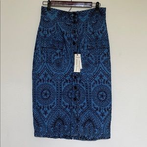 Anthropologie Eyelet Pencil Skirt size 6
